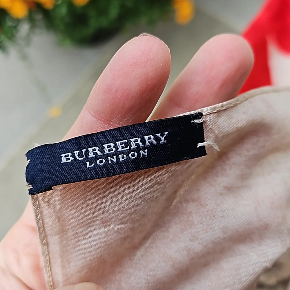 NWOT BURBERRY RED FLORAL SHAWL LARGE SCARF - Picture 3 of 9